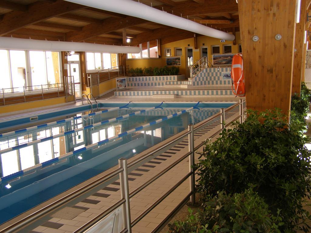 Le Nereidi Hotel & Residence Con Piscina-Tennis-Fitness-Parcheggio Coperto-Sala Conferenze La Maddalena  Exterior foto